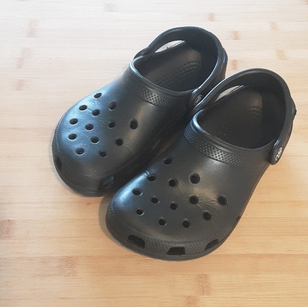 Crocs classic clogs